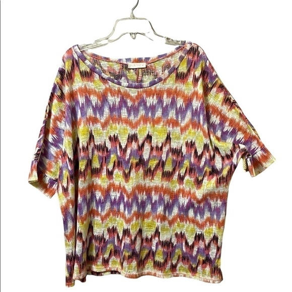 WOVEN dolman banded elbow sleeve top with multi flame print. - Picture 1 of 6